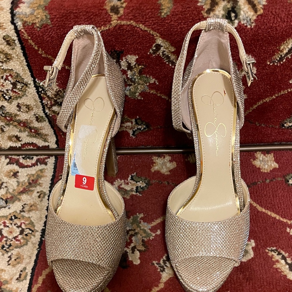 Jessica Simpson Shimmering Gold Heels